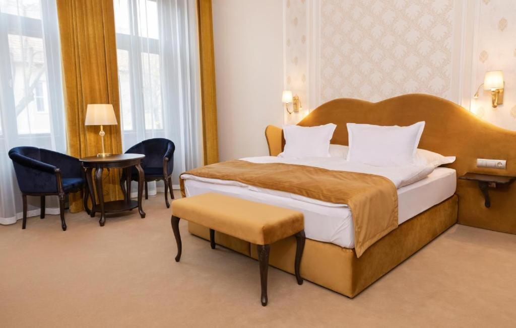 Boutique Hotel Gaia Кечкемет Экстерьер фото